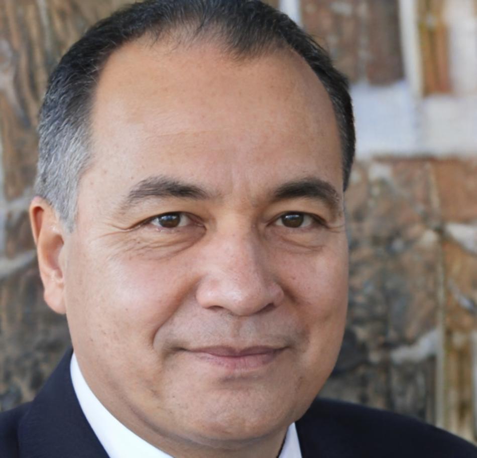 Finanzexperte Valentin Scheffler im Beratungsgespräch